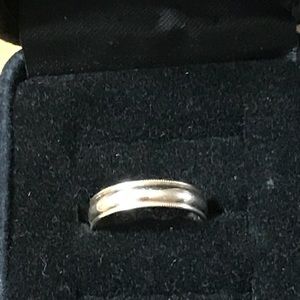 10 k yellow gold band ring